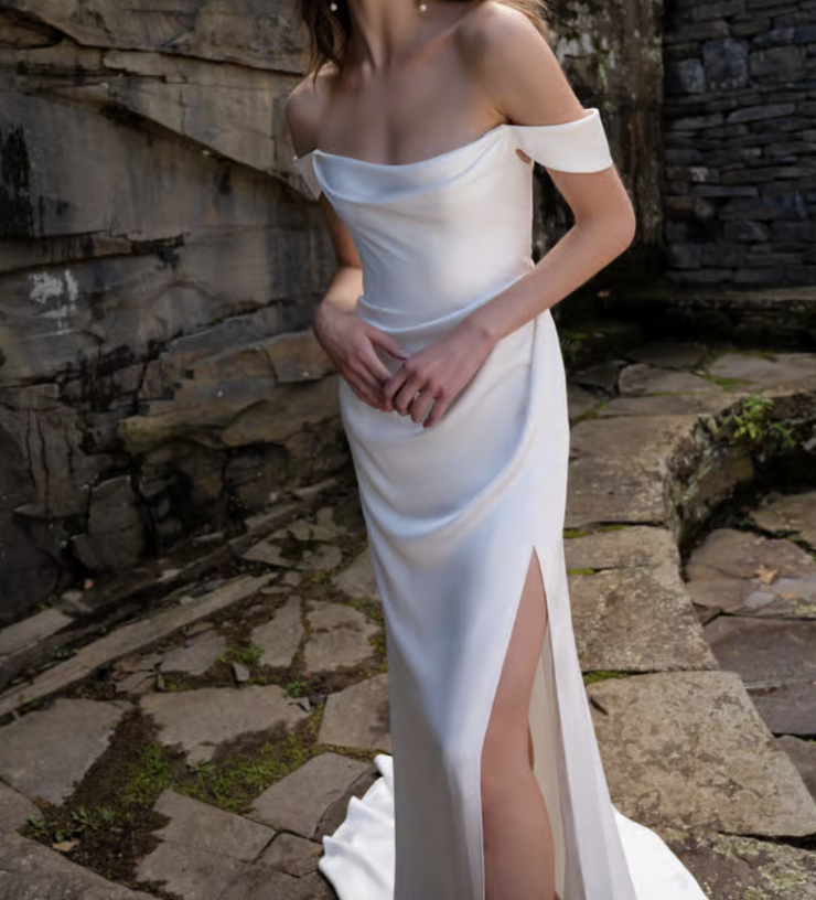 Jenny by Jenny Yoo Viviana Default Image