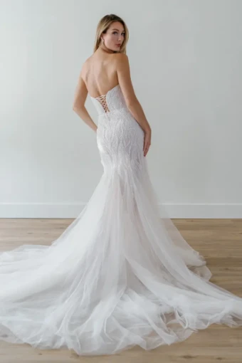 Locket by Watters Amaze - DISCONTINUED 3/31/26 #5 Moscato thumbnail